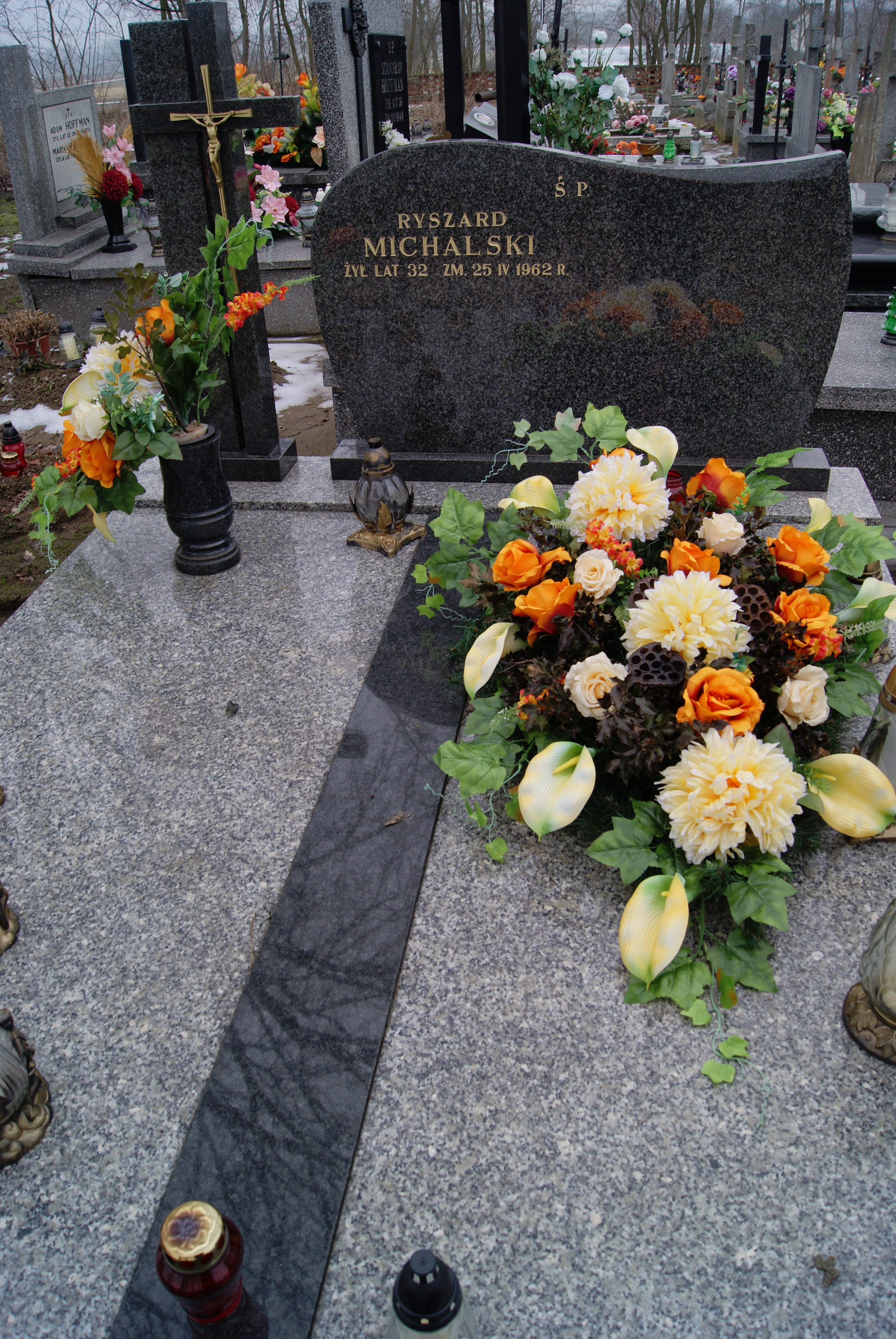 Ryszard Michalski 1930 Stara Rawa - Grobonet - Wyszukiwarka osób pochowanych